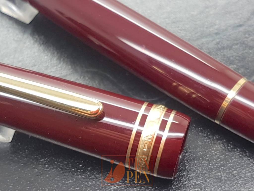 Montblanc 146 sales burgundy